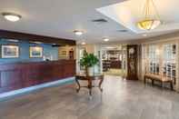 Lobi Ramada by Wyndham Boston