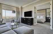 Bedroom 4 Four Seasons Los Angeles at Beverly Hills