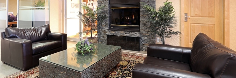 Lobby Best Western Plus Kelowna Hotel & Suites