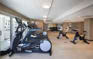 Fitness Center 4 Hilton Santa Monica Hotel & Suites