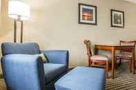 Common Space Comfort Inn Hammond I-94