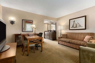 Ruang Umum Embassy Suites San Francisco Airport - South San Francisco