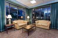 Lobby Days Inn by Wyndham Petersburg/South Fort Lee