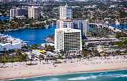 Nearby View and Attractions 7 Courtyard by Marriott Fort Lauderdale Beach