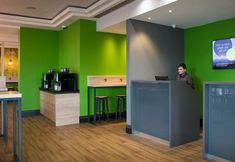Lobby 4 Thistle Express Swindon