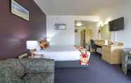 ห้องนอน 4 Best Western Zebra Motel