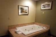 Swimming Pool Best Western Salbasgeon Inn & Suites Of Reedsport