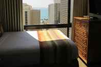 ห้องนอน Aston Waikiki Sunset