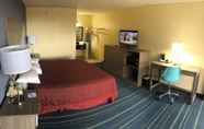 Bedroom 3 Days Inn by Wyndham Salem