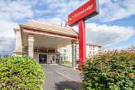 Luar Bangunan Econo Lodge SeaTac Airport North