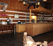Bar, Cafe and Lounge 5 Great Smokies Inn Cherokee