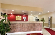 Lobby 7 Days Inn & Suites by Wyndham Williamsburg Colonial