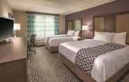 Phòng ngủ 3 La Quinta Inn & Suites by Wyndham Sturbridge
