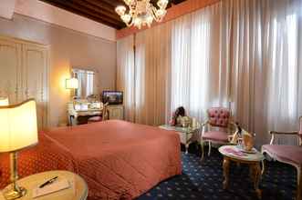 Kamar Tidur 4 Hotel Rialto