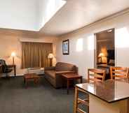 Bilik Tidur 6 Best Western Plus Northwoods Inn