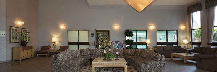 Lobi Shilo Inn Suites Hotel - Portland Airport