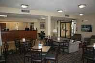 Bar, Kafe, dan Lounge Quality Inn Fredericksburg, Central Park Area