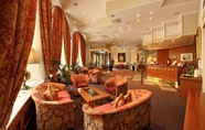 Lobi 4 Grand Hotel Bohemia