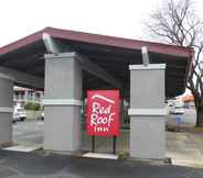 Exterior 2 Red Roof Inn Redding