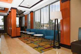 Lobi 4 Fairfield Inn & Suites Hartford Airport