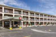 Exterior SureStay Hotel by Best Western Summersville