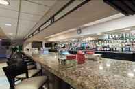 Bar, Cafe and Lounge Wyndham Garden Romulus Detroit Metro Airport