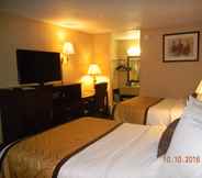 ห้องนอน 3 Wyndham Garden Romulus Detroit Metro Airport