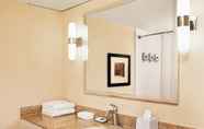 In-room Bathroom 3 Four Points by Sheraton Nashville-Brentwood