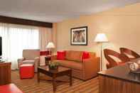 Common Space Four Points by Sheraton Nashville-Brentwood