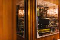 Bar, Cafe and Lounge Dauphine Saint Germain Hotel