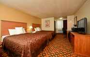 Phòng ngủ 6 Clarion Inn