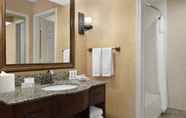 Phòng tắm bên trong 5 Homewood Suites by Hilton Syracuse/Liverpool