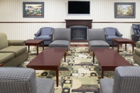 Lobby Days Inn by Wyndham Columbus-North Fort Benning