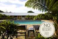 Swimming Pool SCP Hilo Hotel