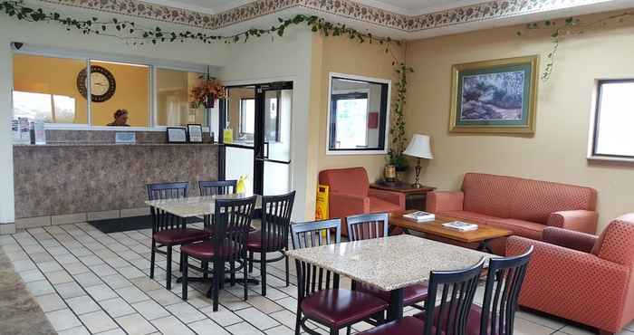 Restaurant FairBridge Inn Express Caseyville