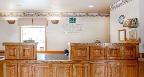 ロビー 2 Quality Inn & Suites Bremerton near Naval Shipyard