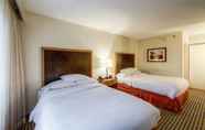 Bedroom 4 Embassy Suites by Hilton Detroit Metro Airport