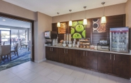 ร้านอาหาร 6 La Quinta Inn & Suites by Wyndham Philadelphia Airport