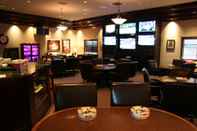 Bar, Cafe and Lounge Best Western Portland West Beaverton