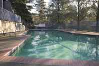 Swimming Pool Best Western Portland West Beaverton