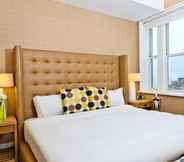 Bilik Tidur 7 Berkeley Oceanfront Hotel