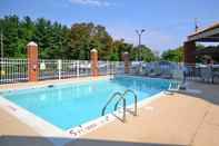 Swimming Pool Comfort Inn & Suites