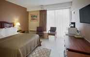 ห้องนอน 4 Howard Johnson Hotel by Wyndham Toms River