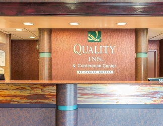 Lobby 2 Quality Inn & Conference Center