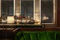 Quầy bar, cafe và phòng lounge The London EDITION