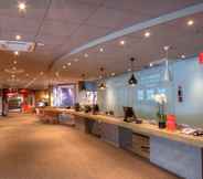 Lobby 6 ibis Paris Porte d'Italie