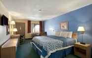 Bedroom 2 Days Inn by Wyndham Holbrook