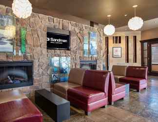 Lobi 2 Sandman Hotel Castlegar