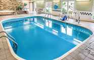 Swimming Pool 5 Quality Inn & Suites