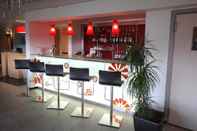 Bar, Cafe and Lounge ibis Moulins Sud